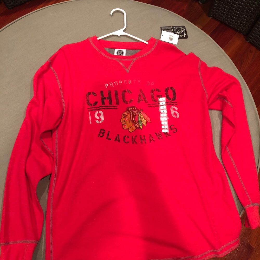 Chicago blackhawks large waffle shirt